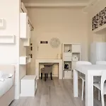 Tranquillo E Raffinato Monolocale Vicino Ptromana Апартаменты *
